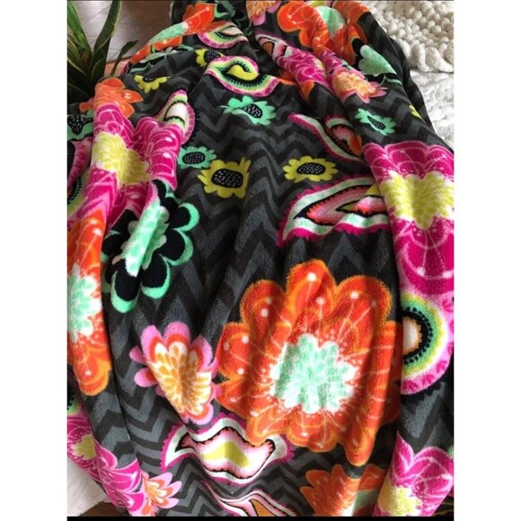 BEAUTIFUL RETIRED VERA BRADLEY ZIGGY ZINNIA PRINT LARGE BLANKET/THROW - Picture 2 of 5